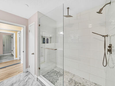 827 Oak Harbour Drive, Juno Beach, FL 33408