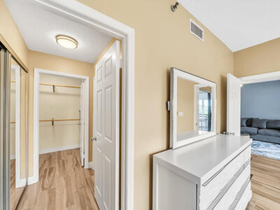 827 Oak Harbour Drive, Juno Beach, FL 33408