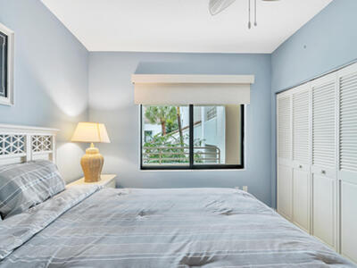 827 Oak Harbour Drive, Juno Beach, FL 33408