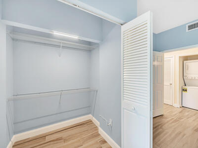 827 Oak Harbour Drive, Juno Beach, FL 33408