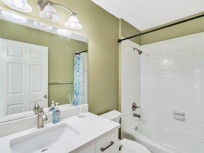 827 Oak Harbour Drive, Juno Beach, FL 33408