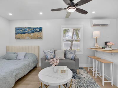 325 De Carie Street, Delray Beach, FL 33444