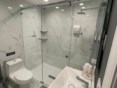 584 Vossler Avenue, West Palm Beach, FL 33413