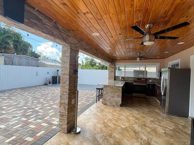 584 Vossler Avenue, West Palm Beach, FL 33413