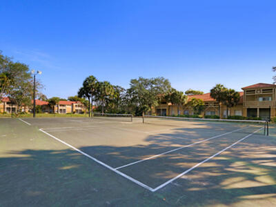 4799 Via Palm Lakes, West Palm Beach, FL 33417