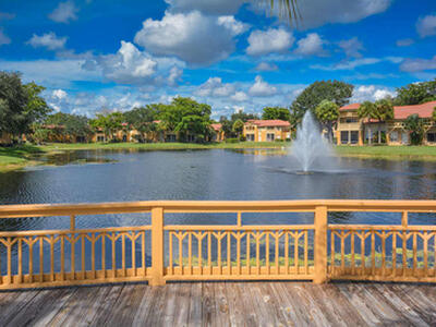 4799 Via Palm Lakes, West Palm Beach, FL 33417