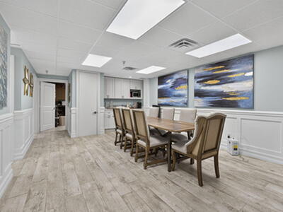 685 Royal Palm Beach Boulevard, Royal Palm Beach, FL 33411