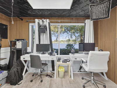 685 Royal Palm Beach Boulevard, Royal Palm Beach, FL 33411