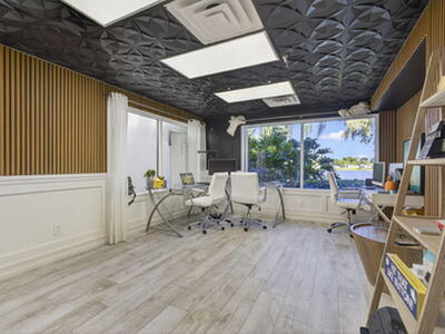 685 Royal Palm Beach Boulevard, Royal Palm Beach, FL 33411