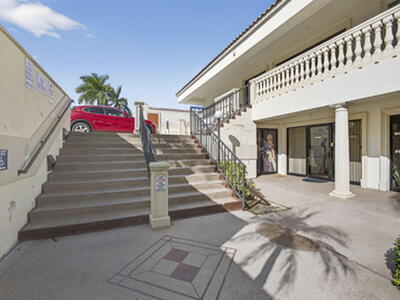 685 Royal Palm Beach Boulevard, Royal Palm Beach, FL 33411