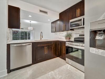 6181 Balboa Circle, Boca Raton, FL 33433