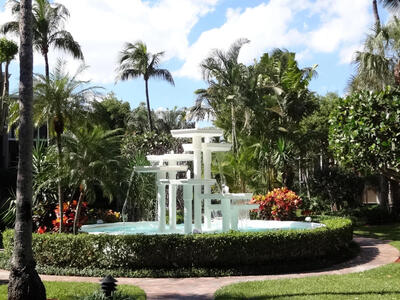 3605 S Ocean Boulevard, South Palm Beach, FL 33480