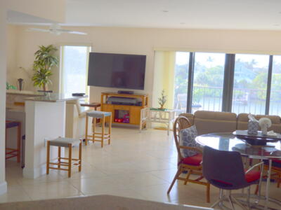 3605 S Ocean Boulevard, South Palm Beach, FL 33480