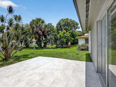 600 S Mangonia Circle, West Palm Beach, FL 33401