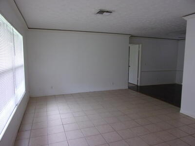 513 SE Crosspoint Drive, Port Saint Lucie, FL 34983