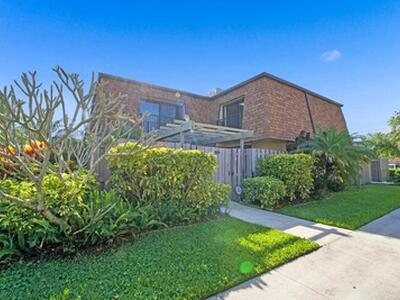 3134 SW 20th Terrace