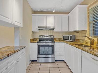 3134 SW 20th Terrace, Delray Beach, FL 33445